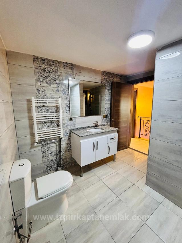 4+2 Duplex Apartment For Sale In Turabiye Neighborhood, Seferihisar, Izmir