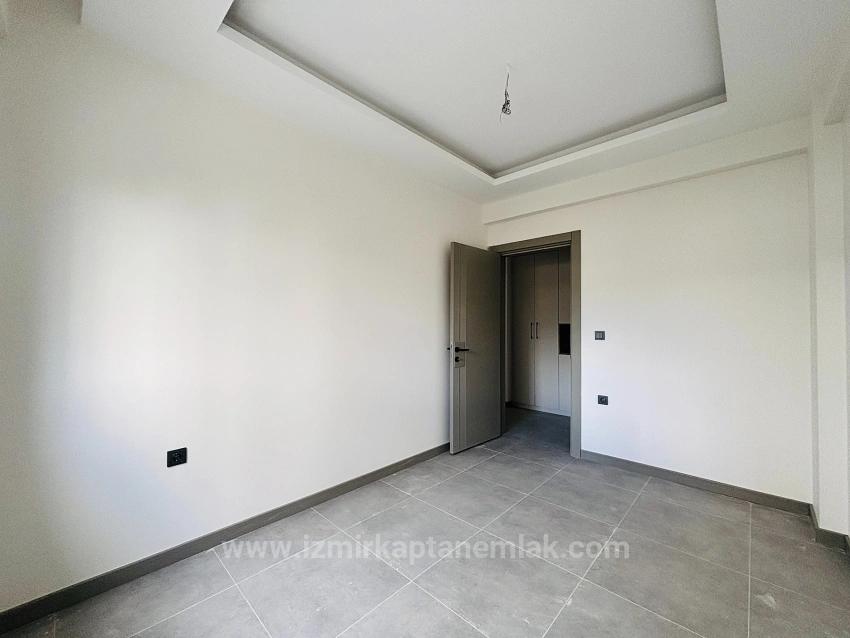 Located In A Gated Community With A Swimming Pool And Security Cameras In Çolakibrahim Bey Neighborhood, Seferihisar, İzmir.