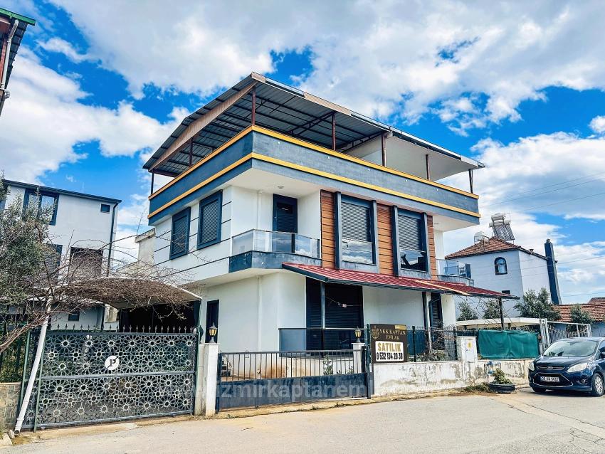 Centrally Located 3+1 Villa With Garden In Payamlı Neighborhood, Seferihisar, İzmir.