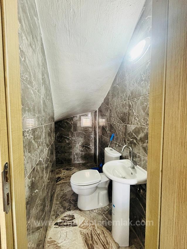 Centrally Located 3+1 Villa With Garden In Payamlı Neighborhood, Seferihisar, İzmir.