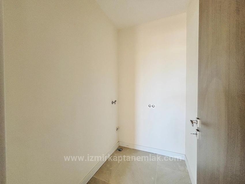 3+1 Mid-Floor Apartment For Rent In İzmir Seferihisar Toki 3Rd Stage Project