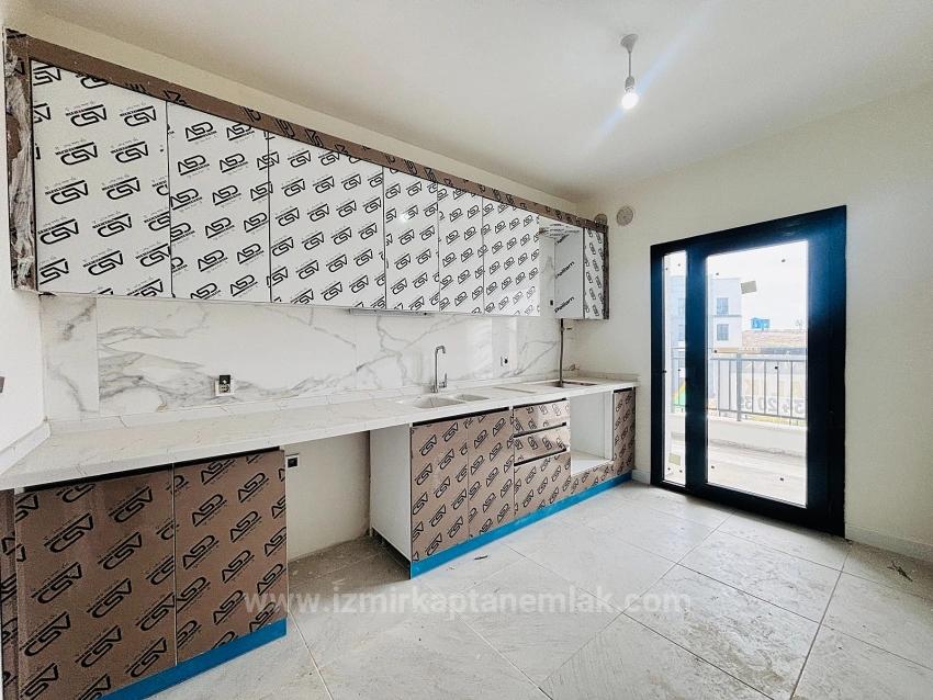 3+1 Mid-Floor Apartment For Rent In İzmir Seferihisar Toki 3Rd Stage Project