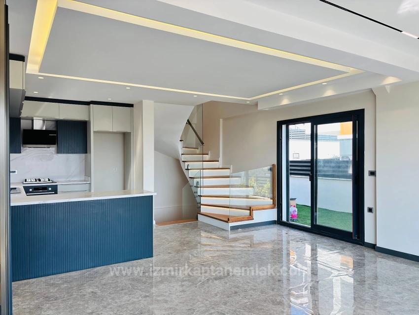 Ultra Luxury 3+1 Villas With Full Sea View In Atatürk Neighborhood, Seferihisar, Izmir