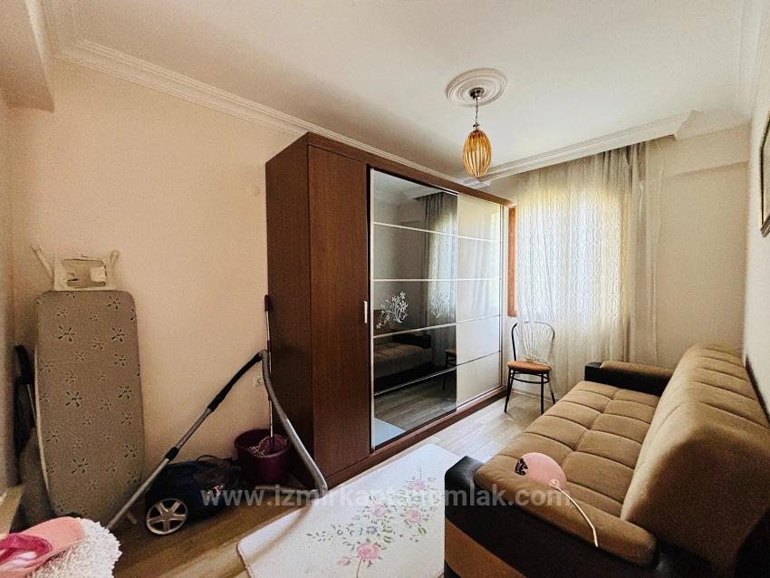 2+1 Ground Floor Apartment With Glass Balcony In A Central Location In Bengiler, Seferihisar, Izmir