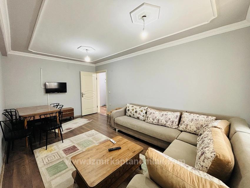 2+1 Apartment For Sale In Bengiler, Seferihisar, Izmir, In The Market Center, Front Facing, With Closed Kitchen