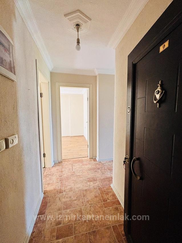 2+1 Apartment With Closed Kitchen, Rear Facing, Mountain View, In The Town Center Of Bengiler, Seferihisar, Izmir