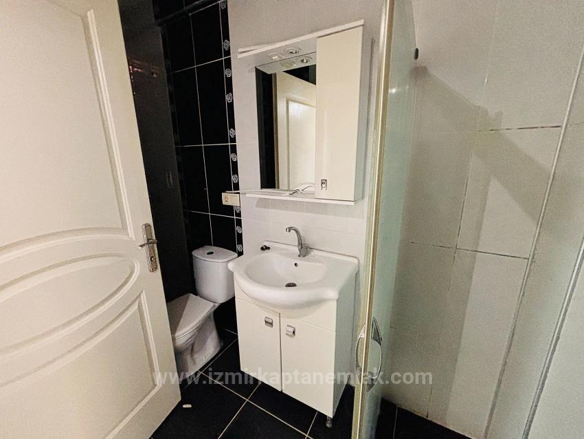 2+1 Apartment With Closed Kitchen, Rear Facing, Mountain View, In The Town Center Of Bengiler, Seferihisar, Izmir