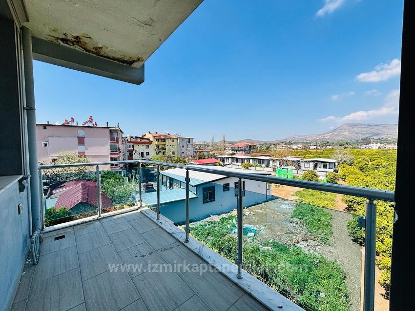 2+1 Apartment With Closed Kitchen, Rear Facing, Mountain View, In The Town Center Of Bengiler, Seferihisar, Izmir