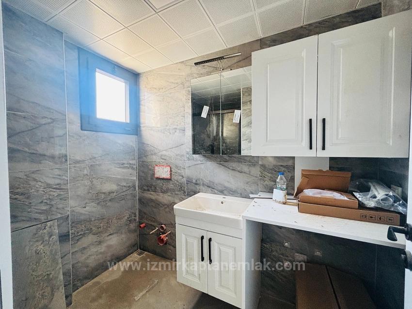 2+1 Detached Villa With Large Garden For Sale In Cumhuriyet Neighborhood, Seferihisar, Izmir