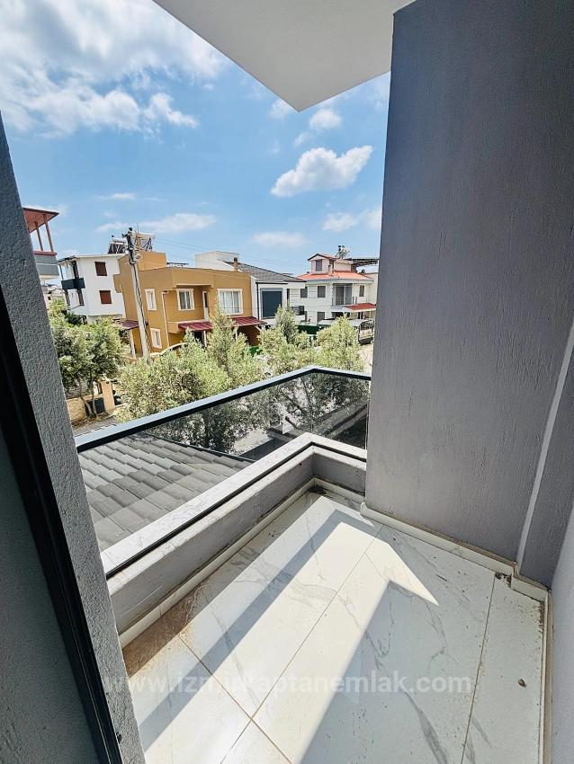 2+1 Duplex Villa In Cumhuriyet Neighborhood, Seferihisar, Izmir