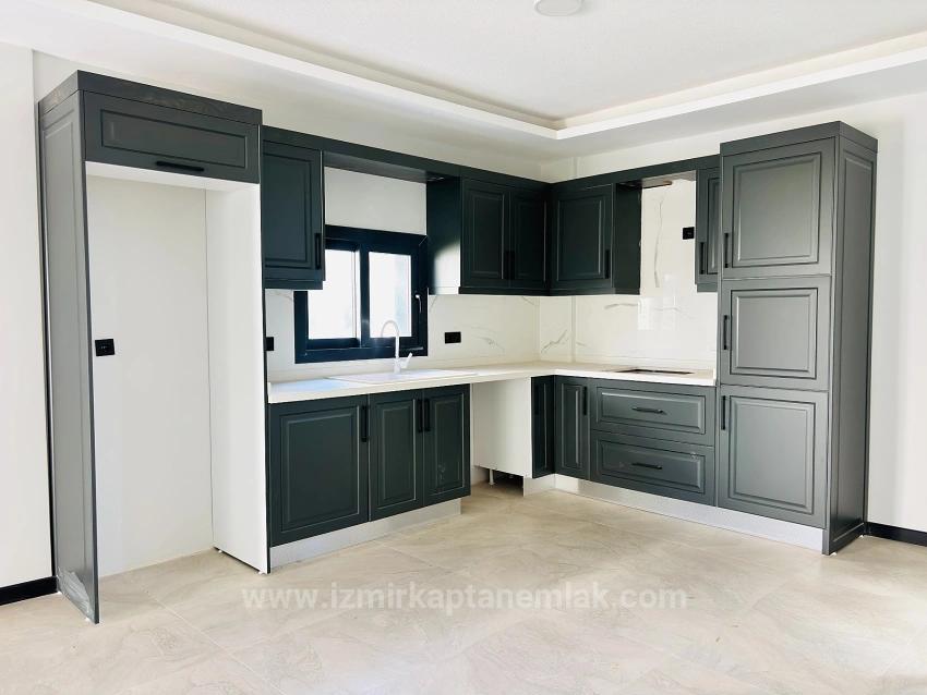 Semi-Detached Villa For Sale In Payamlı Neighborhood, Seferihisar, İzmir, 350M From The Sea, 3+1 Layout.