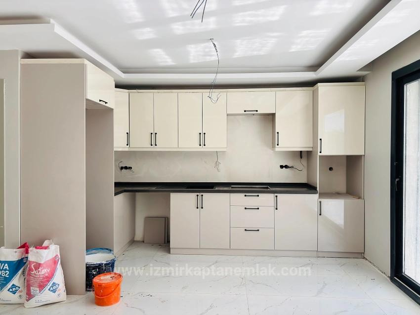 Semi-Detached Villa For Sale In Payamlı Neighborhood, Seferihisar, İzmir, 300M From The Sea, 3+1 Layout.