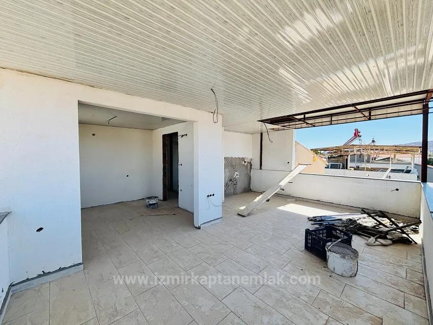 In İzmir Seferihisar Cumhuriyet Neighbourhood, A 5+1 Detached Villa For Sale