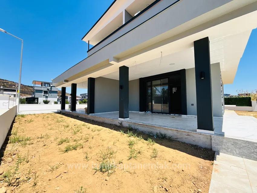İzmir Seferihisar Republic Neighbourhood’s Spacious Garden 3+1 For Sale Semi-Detached Villa