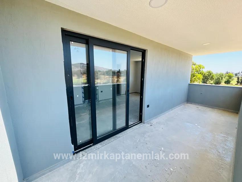 3+1 Bedroom Summerhouse For sale in Cumhuriyet Nbh. Seferihisar Doğanbey - 125 m²