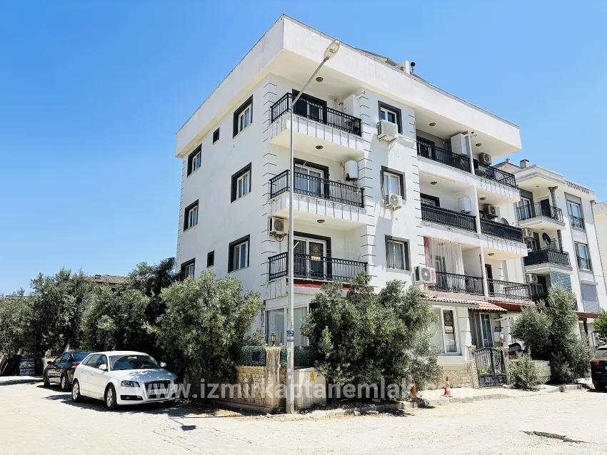 2+1 Bedroom Apartment For sale in Çolak İbrahim Bey Nbh. Seferihisar - 160 m²