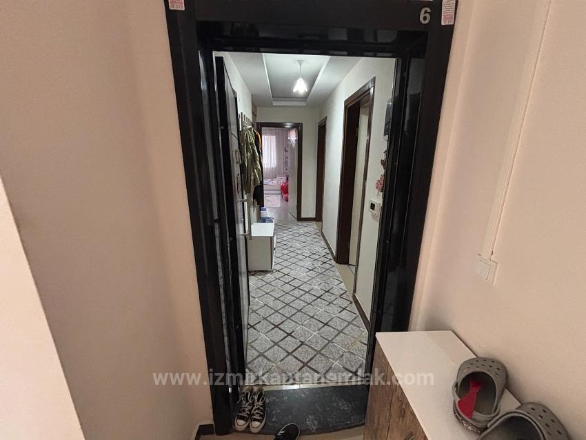 2+1 Apartment With Sea View In Seferihisar Mersinalan