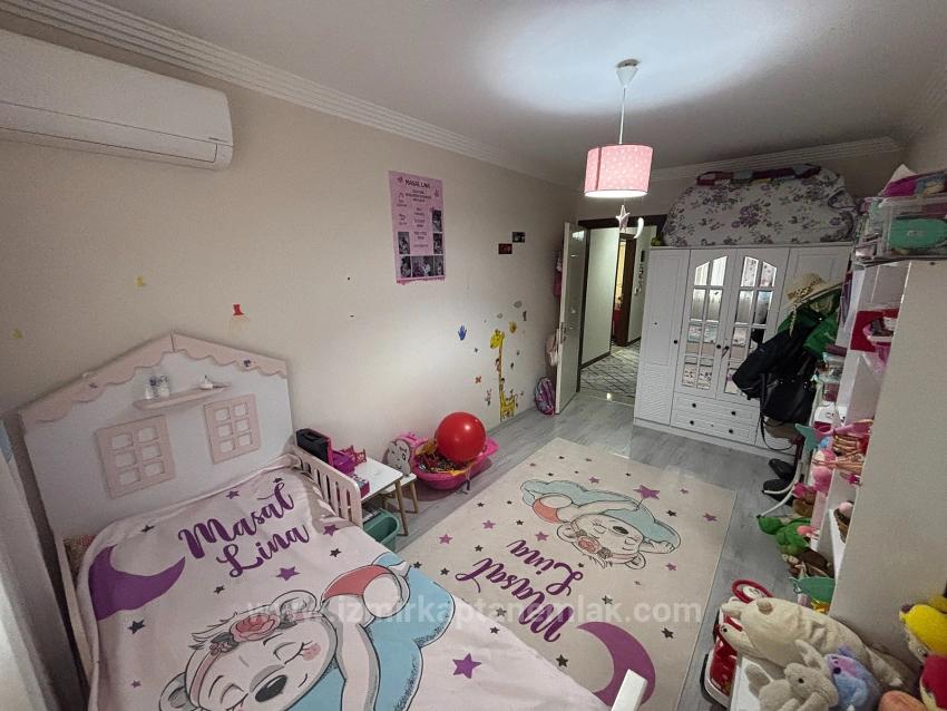 2+1 Apartment With Sea View In Seferihisar Mersinalan