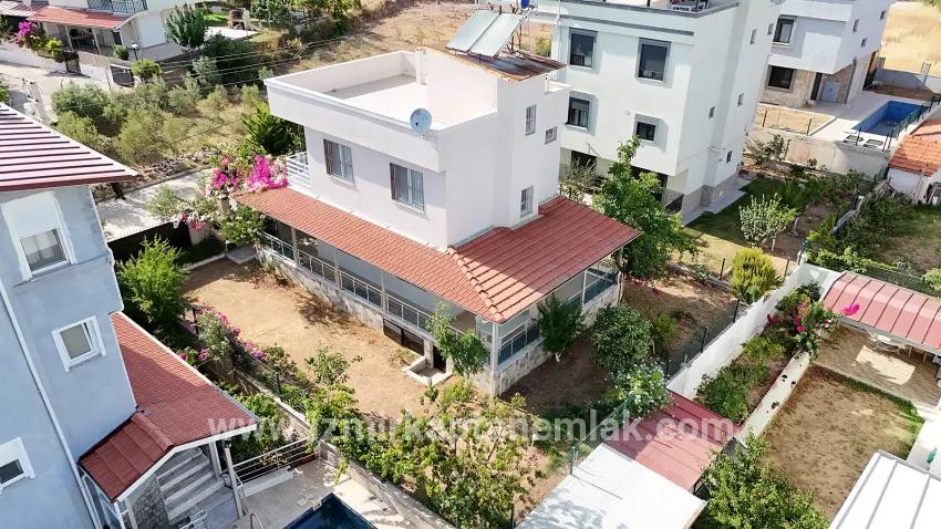 İzmir Seferihisar Republic Neighbourhood In 310 m² Inside for sale 3+1 duplex villa