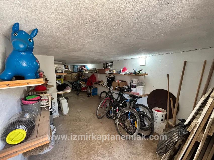 İzmir Seferihisar Republic Neighbourhood In 310 m² Inside for sale 3+1 duplex villa