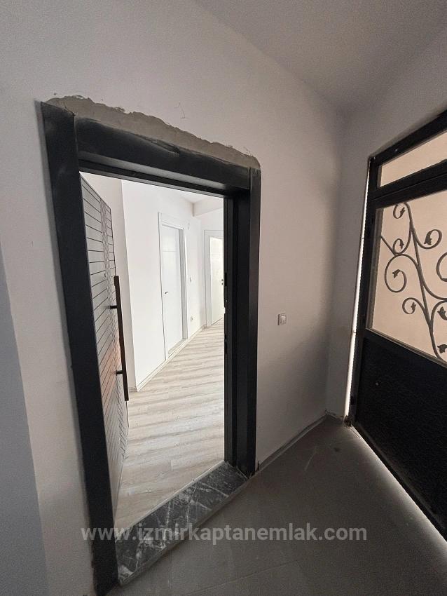 1+1 Apartment In A Great Location In Turabiye, Seferihisar, Izmir