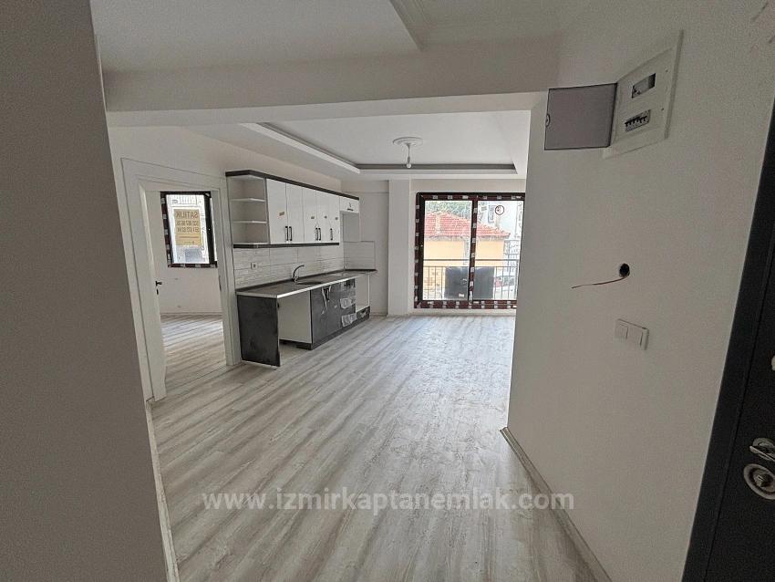 1+1 Apartment In A Great Location In Turabiye, Seferihisar, Izmir