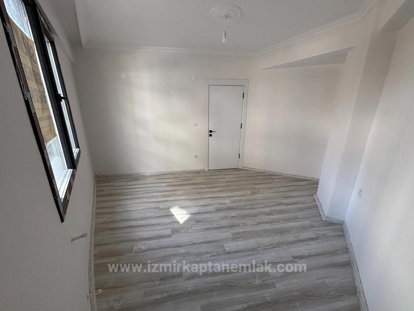 1+1 Apartment In A Great Location In Turabiye, Seferihisar, Izmir