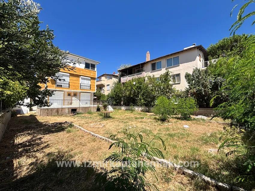İzmir Seferihisar Bengiler neighbourhood In the spacious garden to the sea 20m 3+1 rental villa