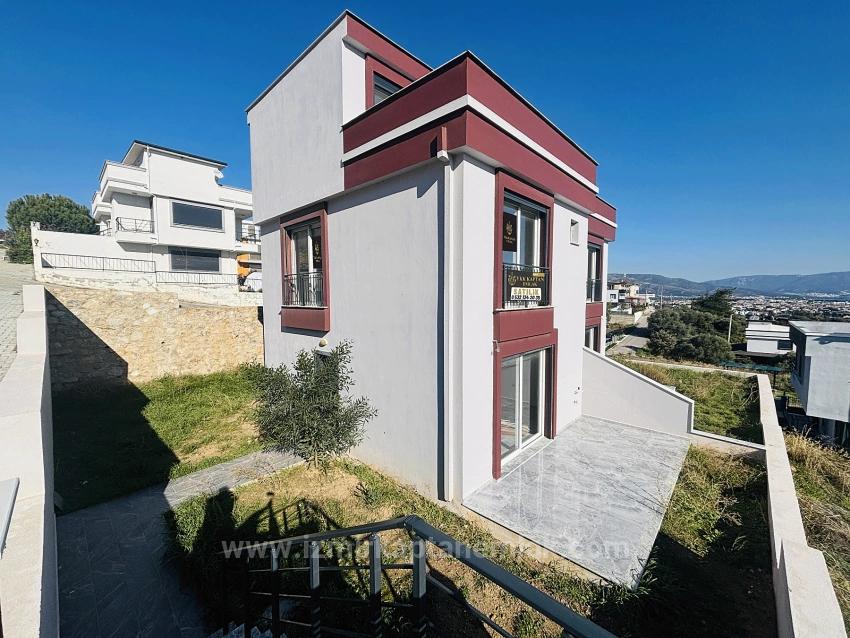 3+1 Villa For Sale With Sea View And Garden In Doğanbey Atatürk Neighborhood