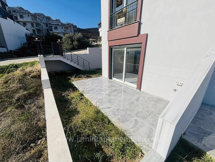 3+1 Villa For Sale With Sea View And Garden In Doğanbey Atatürk Neighborhood