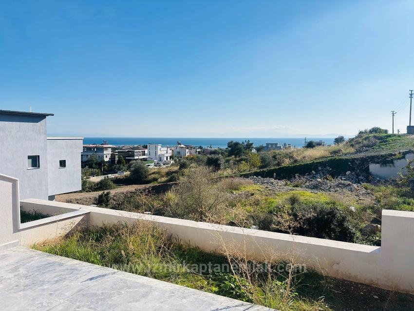 3+1 Villa For Sale With Sea View And Garden In Doğanbey Atatürk Neighborhood
