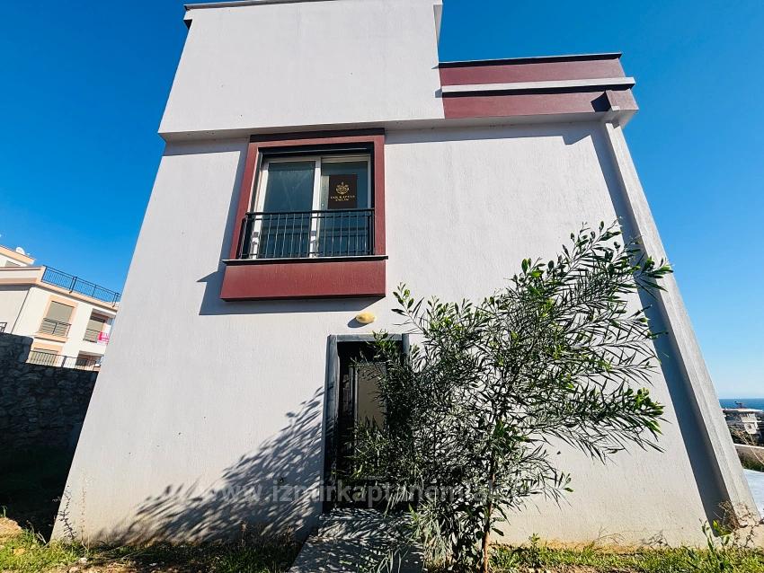 3+1 Villa For Sale With Sea View And Garden In Doğanbey Atatürk Neighborhood