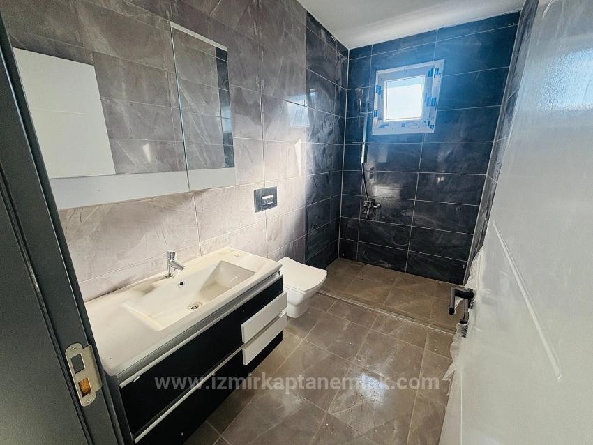 3+1 Villa For Sale With Sea View And Garden In Doğanbey Atatürk Neighborhood