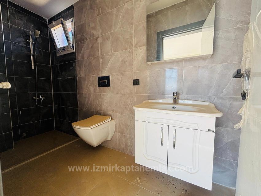 3+1 Villa For Sale With Sea View And Garden In Doğanbey Atatürk Neighborhood