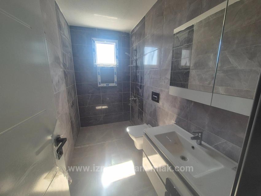 3+1 Villa For Sale With Sea View And Garden In Doğanbey Atatürk Neighborhood