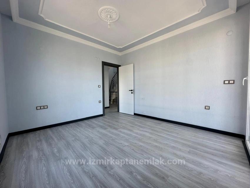 300M2 Independent Detached Brand New 3+1 Villa For Sale In İzmir Seferihisar Doğanbey