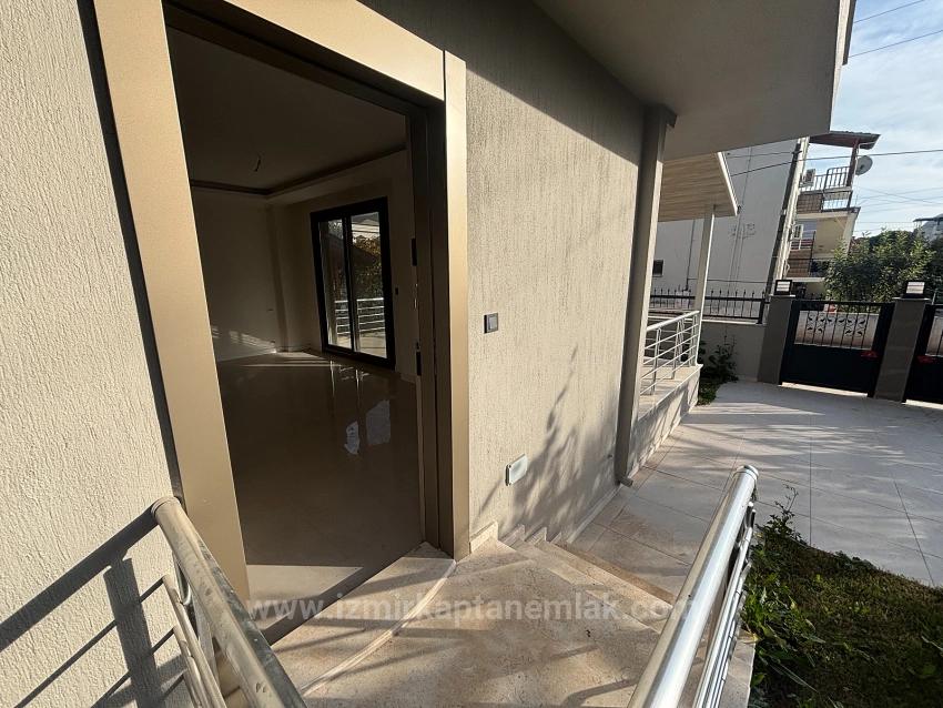 Brand New 2+1 Villa For Sale In A Beautiful Location In Seferihisar Doğanbey Payamlı