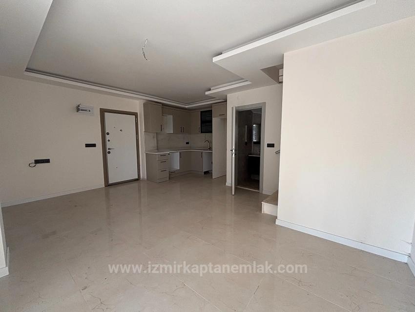 Brand New 2+1 Villa For Sale In A Beautiful Location In Seferihisar Doğanbey Payamlı
