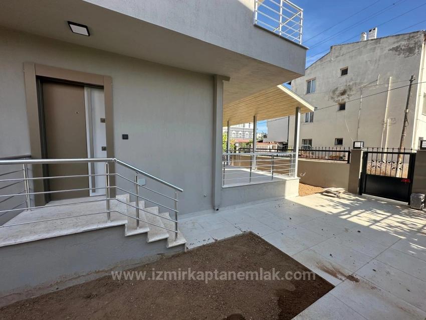Brand New 2+1 Villa For Sale In A Beautiful Location In Seferihisar Doğanbey Payamlı
