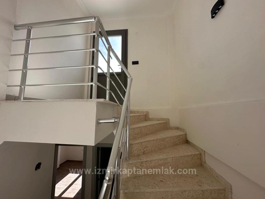 Brand New 2+1 Villa For Sale In A Beautiful Location In Seferihisar Doğanbey Payamlı