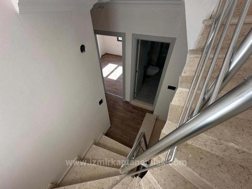 Brand New 2+1 Villa For Sale In A Beautiful Location In Seferihisar Doğanbey Payamlı