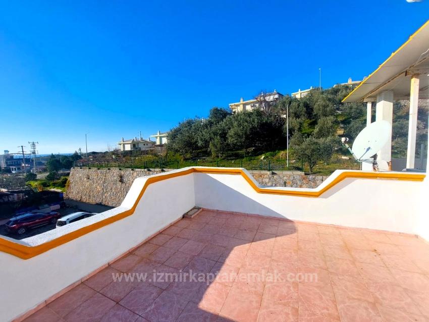 3+1 Summer House For Sale In İzmir Seferihisar Doğanbey