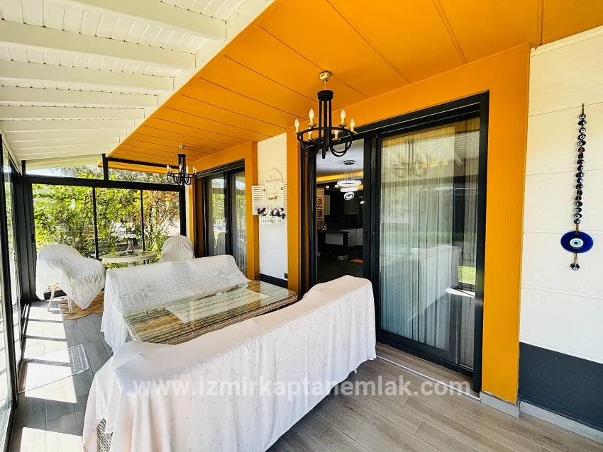 3+1 Bedroom Summerhouse For sale in Cumhuriyet Nbh. Seferihisar Doğanbey - 290 m²