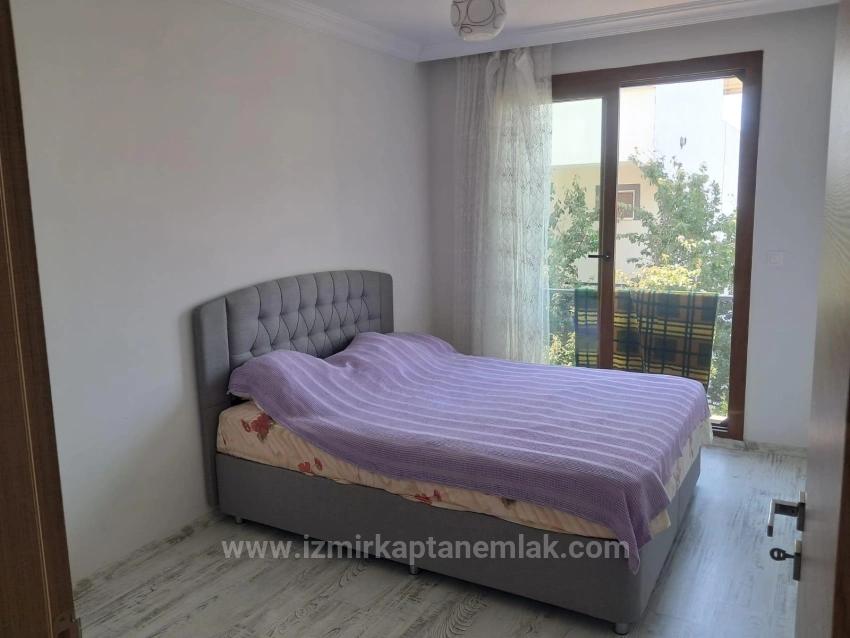 Spacious 2+1 Villa For Sale With Garden In Seferihisar Doğanbey