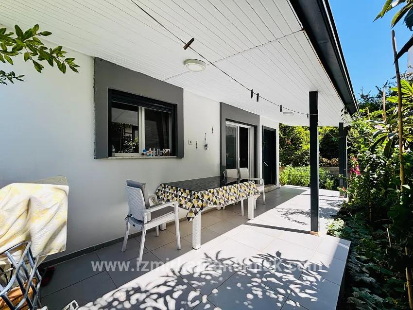 2+1 Bedroom Summerhouse For sale in Payamlı Nbh. Seferihisar Doğanbey - 95 m²