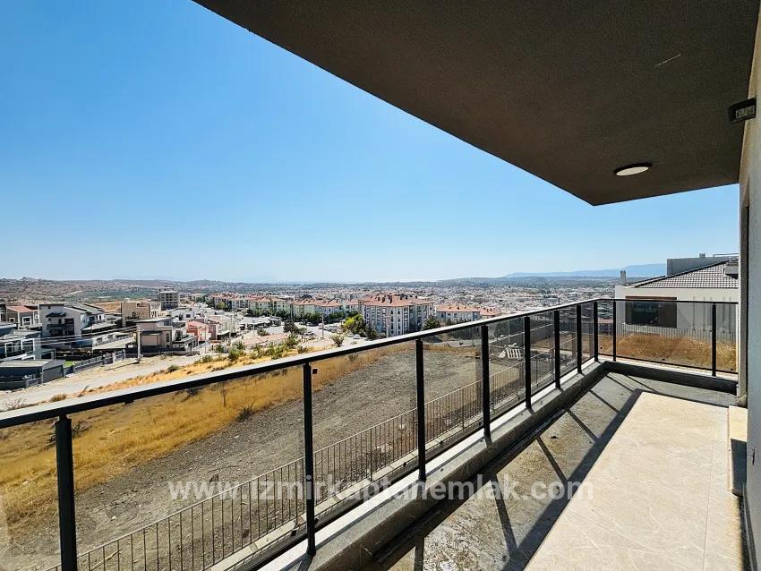 3+2 Bedroom Villa For sale in Turabiye Nbh. Seferihisar - 240 m²