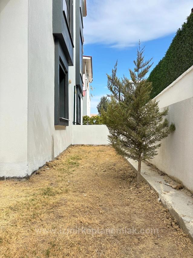 4+1 Villa For Sale With Sea View And Condominium In Seferihisar Doğanbey