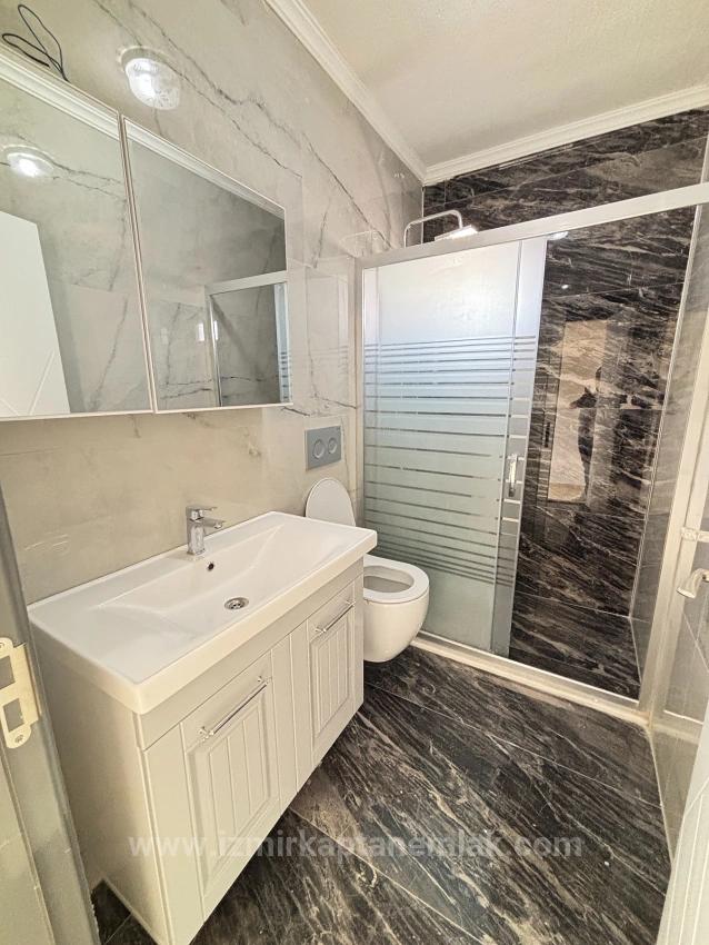 4+1 Villa For Sale With Sea View And Condominium In Seferihisar Doğanbey