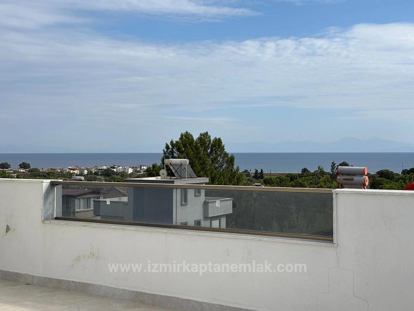 4+1 Villa For Sale With Sea View And Condominium In Seferihisar Doğanbey