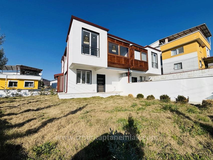 Brand New 3+1 Villa For Sale With A Large Garden In Seferihisar Payamlı Village